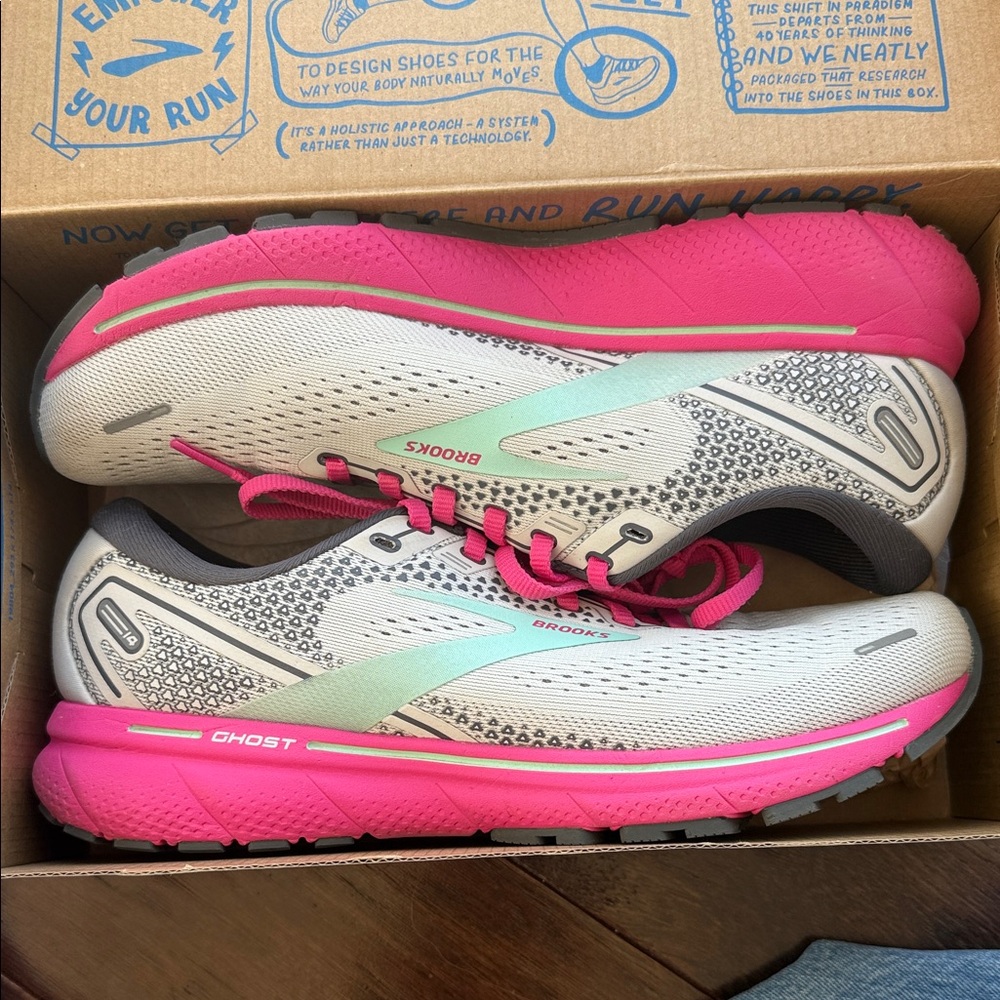 Brooks Women's Athletic Shoes - Pink, Grey, and Mint